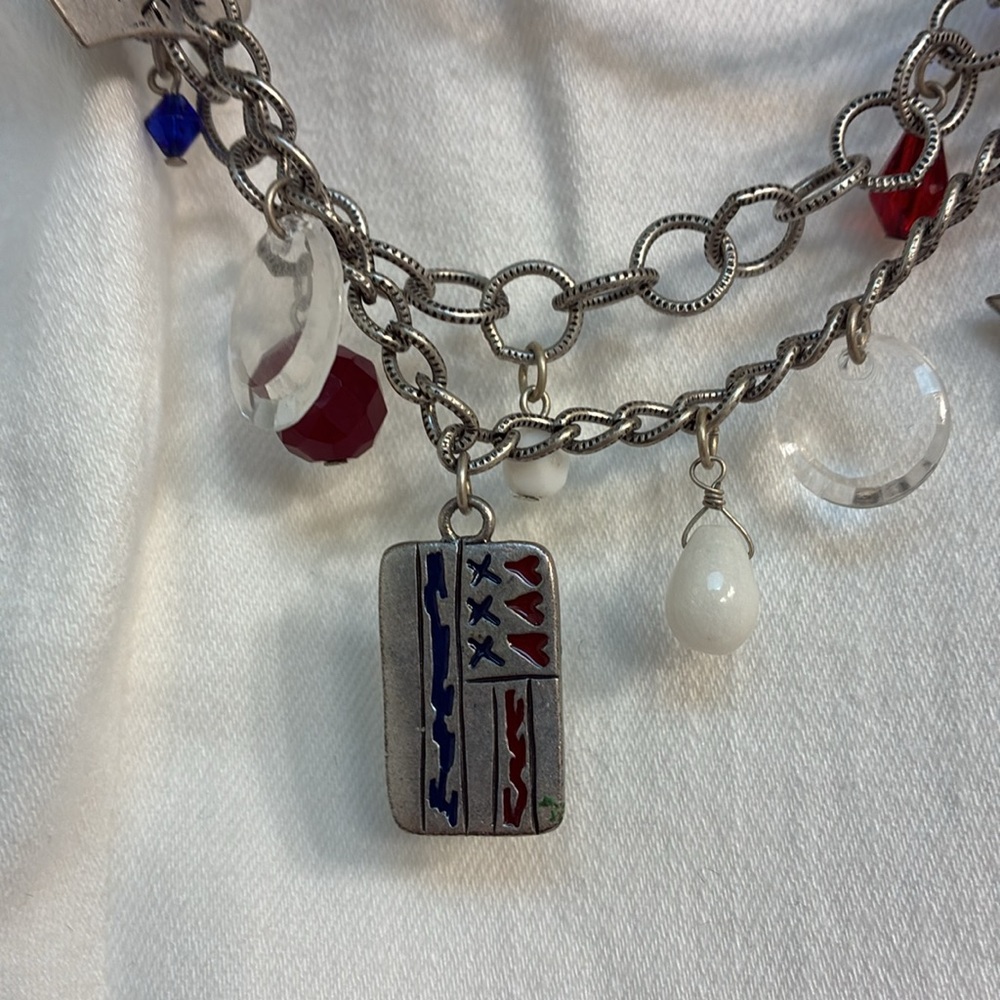 NWT Chico’s Patriotic Charm Bracelet for Pants - Picture 3 of 7